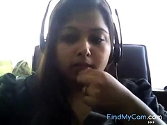 Bored Desi chubby on webcam plays with her boobie